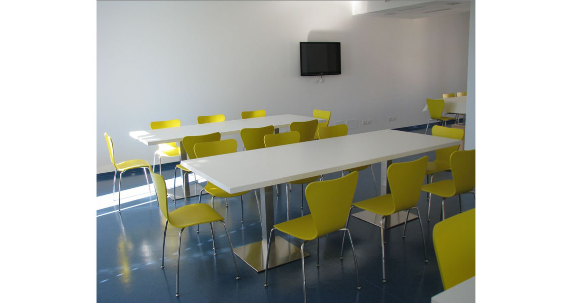 chaises-tables-p-cantine-scolaires-cafeteria-d-entreprises-img-10