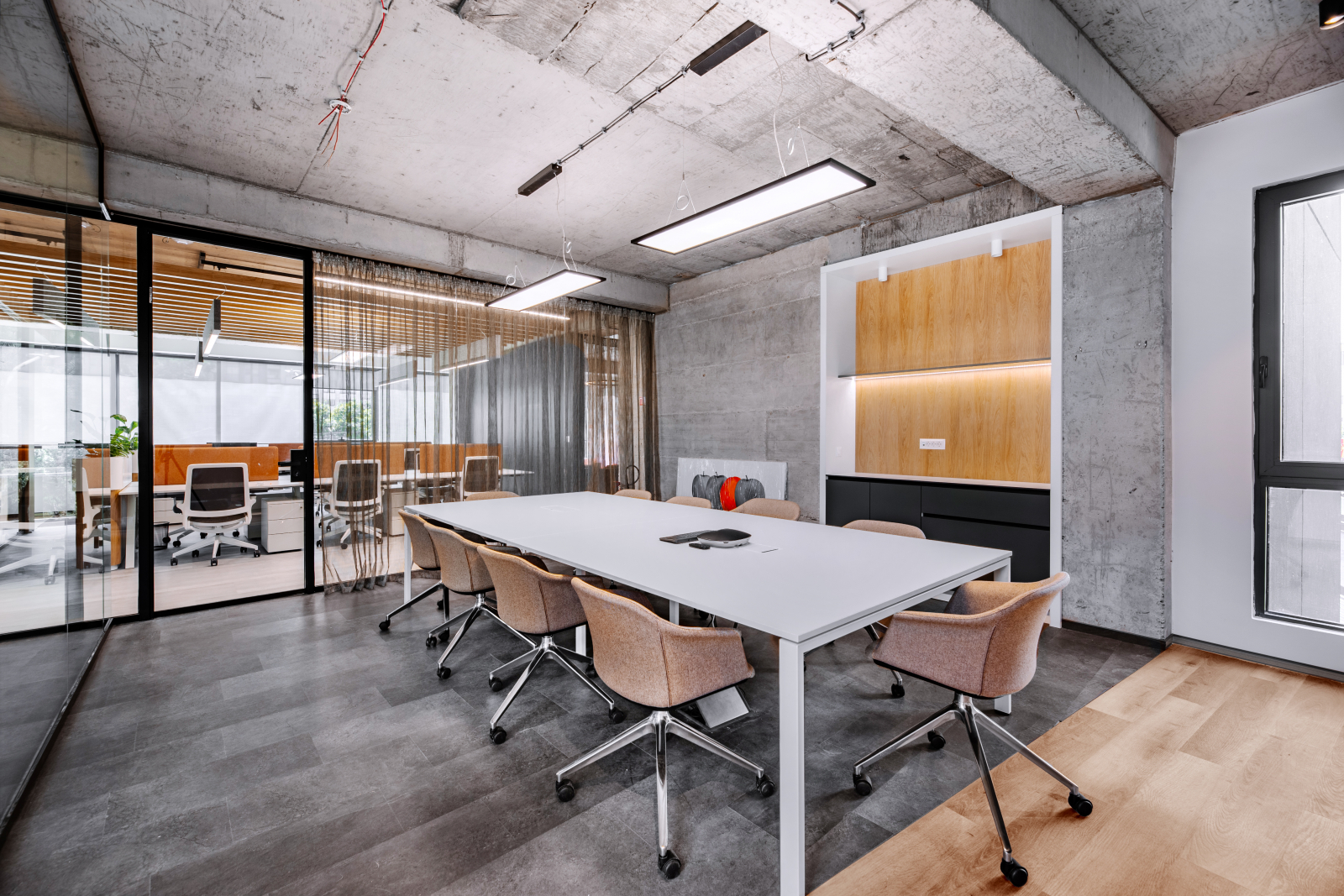 Claire-aménagement-de-bureau-open-space