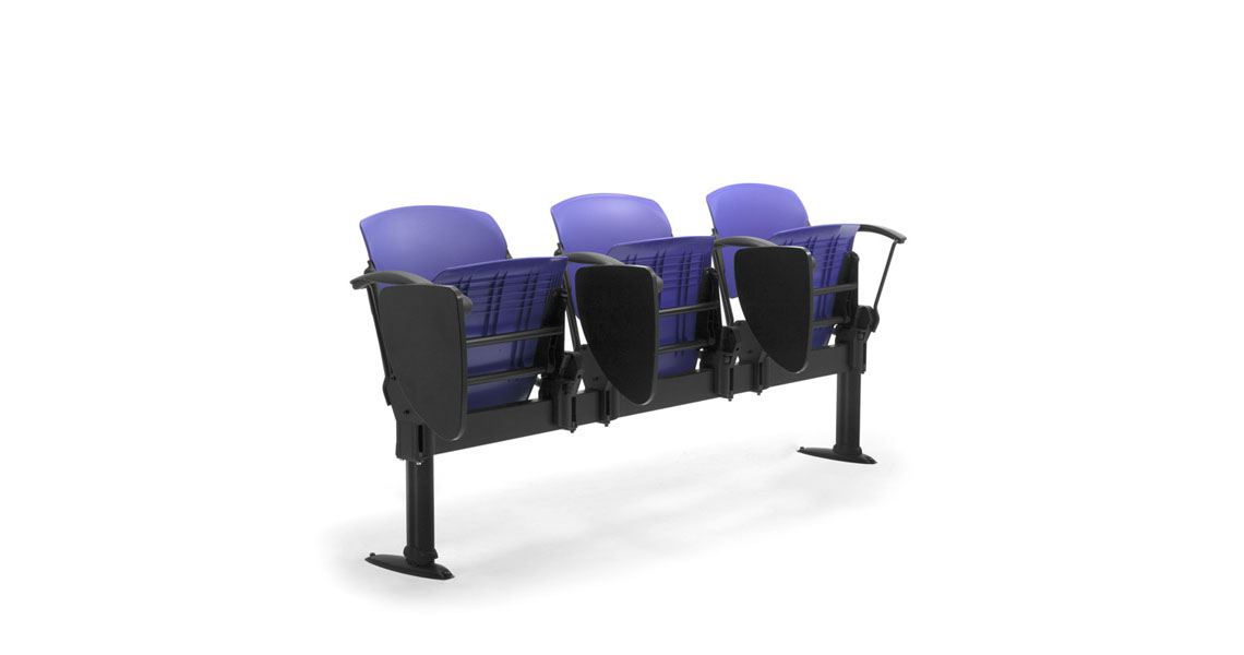 chaises-collectivite-conferences-sur-banc-img-05