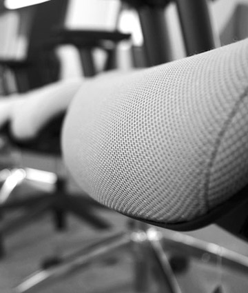 chaises operationnelles et de travail a fort impact visuel et esthetique