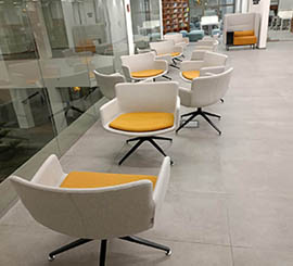 Fauteuil lounge au design minimaliste pour salles d'attente, reunions et evenements