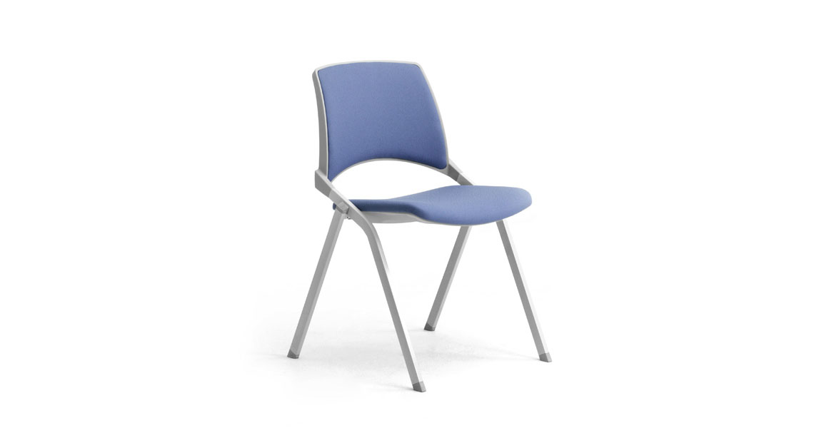 chaise-empilables-avec-siege-rabattable-et-tablette-key-ok-img-01