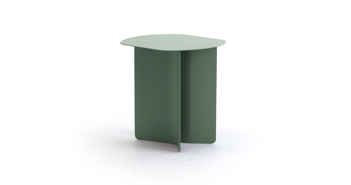 table-a-cafe-coloree-moderne-style-en-metal-slim-img-05
