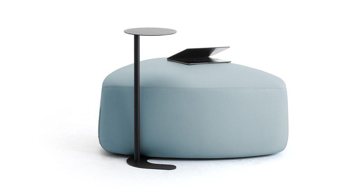 table-d-appoint-en-forme-de-c-pouf-canape-fauteuil-orion-img-03